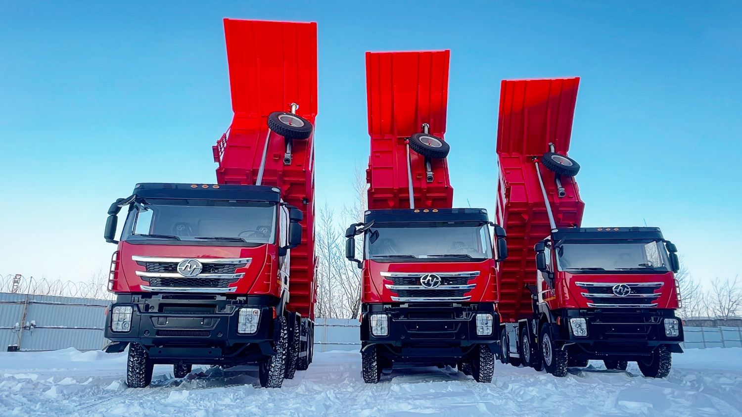 Самосвалы 8х4 для работы в крупнейших карьерах страны